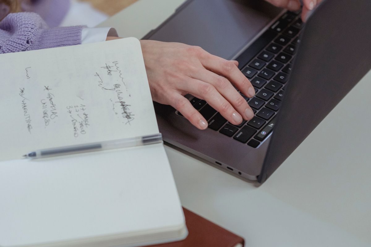 How to Add Keywords to Your Website (The Right Way)