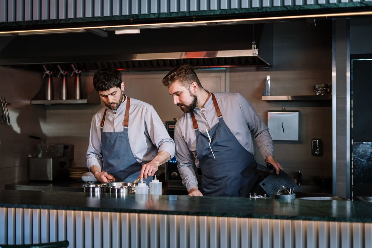 Restaurant SEO: Menus, Reviews and Local Intent — visual guide