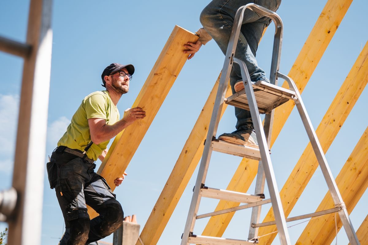 SEO for Roofers: Ranking Through Storm Season and Beyond
